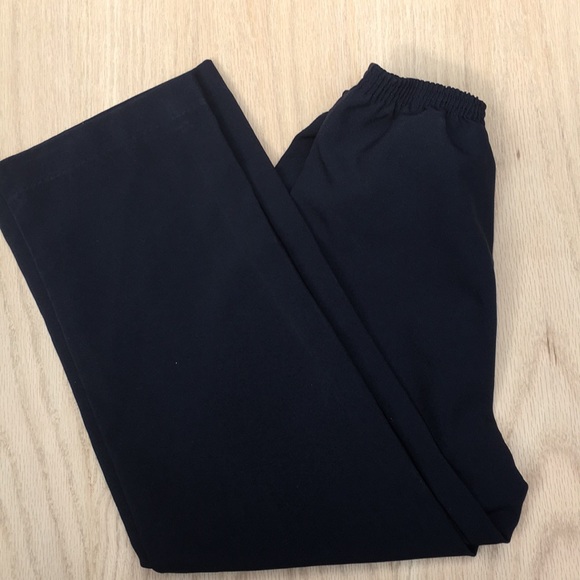 izod Other - {$2} 6 navy blue uniform pants